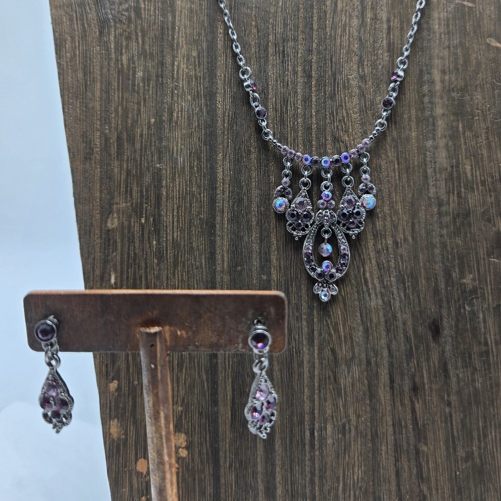 NWT 2003 Noblesse Collection Purple Austrian Crystal Earrings Necklace Jewelry